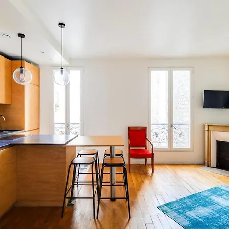 Charming 1 Bd Flat In The Heart Of Batignolles By Guestready